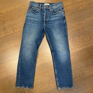 Re/done woman’s cropped jean
